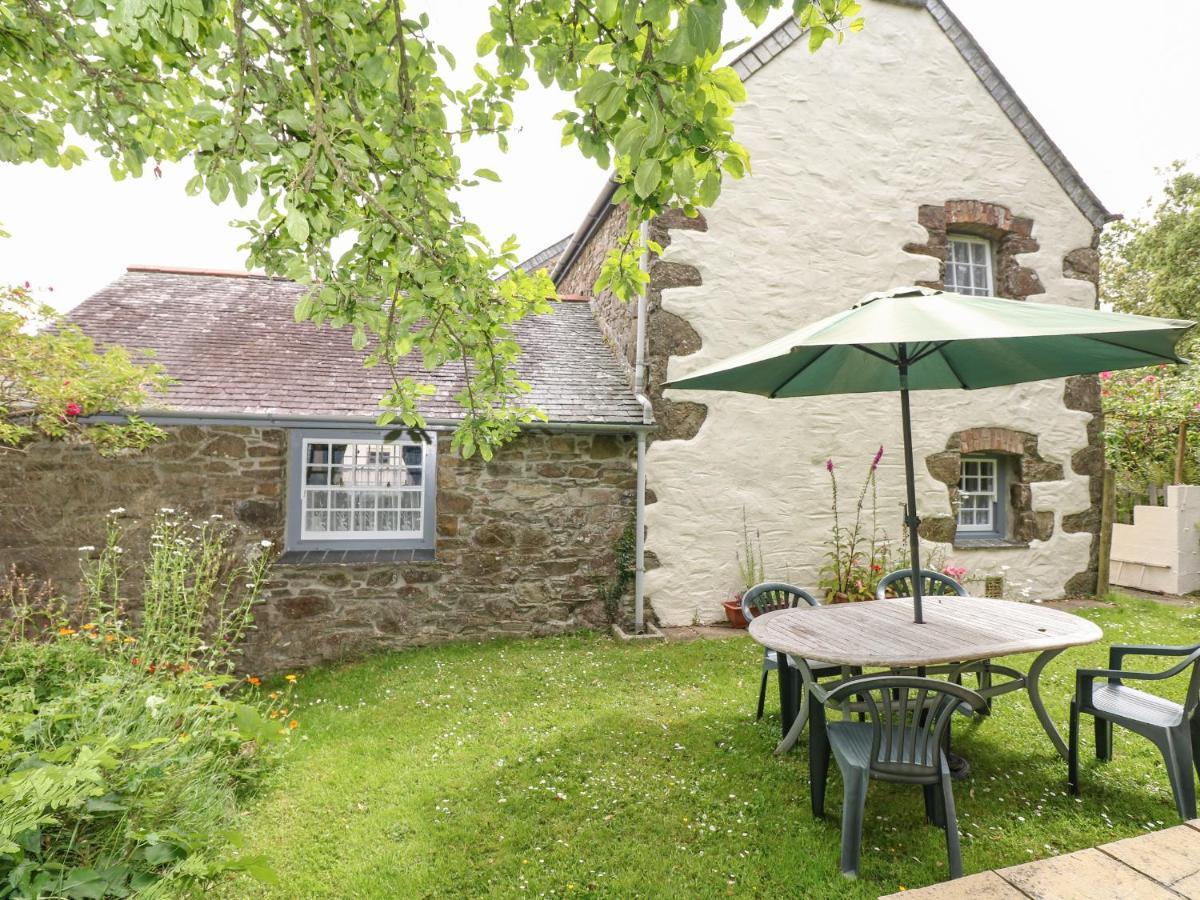 Badger Cottage Mawgan Екстер'єр фото